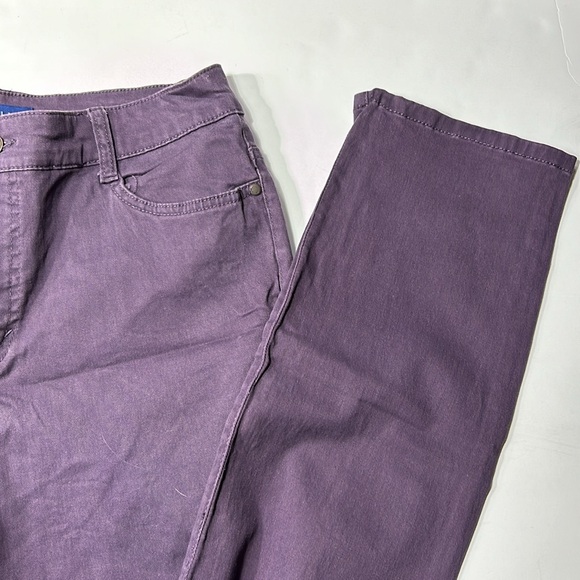 Bandolino Amy plum straight leg jeans size 10 - Picture 3 of 7